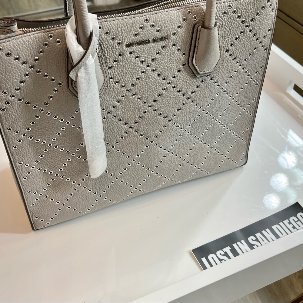 Grey Mercer Grommeted Pebbled Leather Tote Bag By Michael Kors - Picture 13 of 16